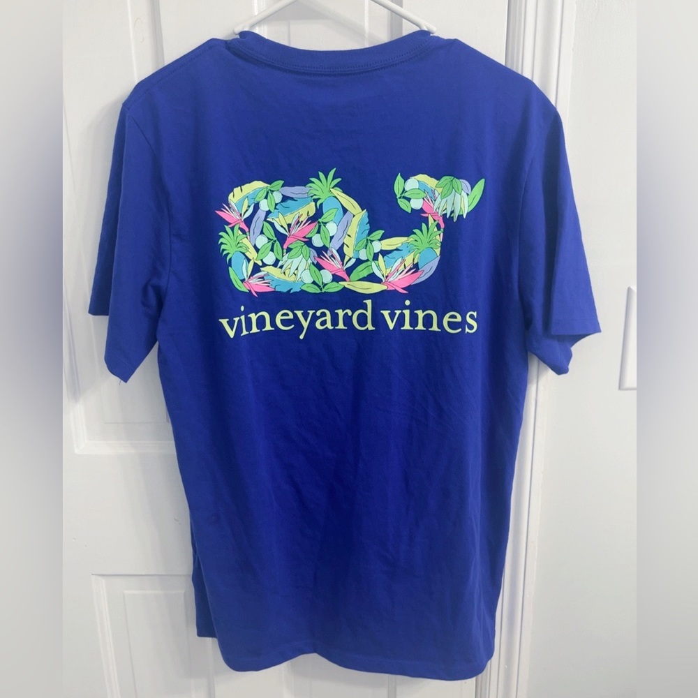 vineyard vines t shirt blue